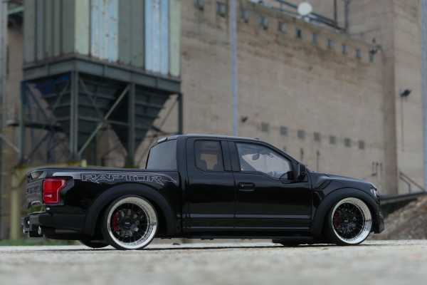 1:18 Tuning Ford F150 RAPTOR "BLACK BEAST EDITION" mit 24 Zoll BBS UNIKAT FELGEN